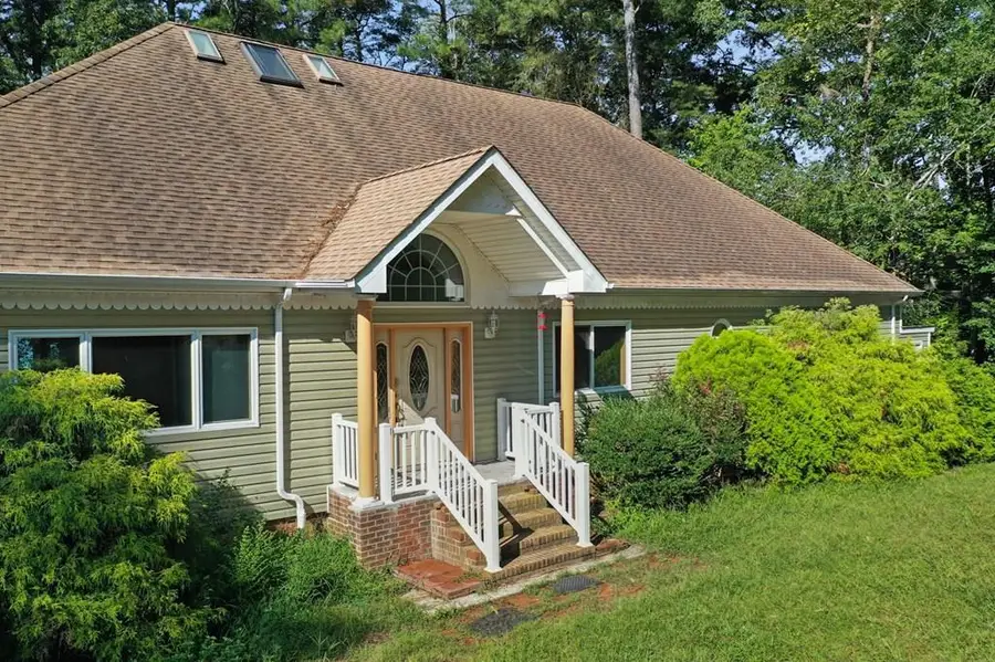 35204 Bluff Dr, Belle Haven, VA 23306 - Image #2