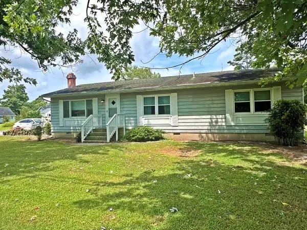 4199 Division St, CHINCOTEAGUE, VA 23336