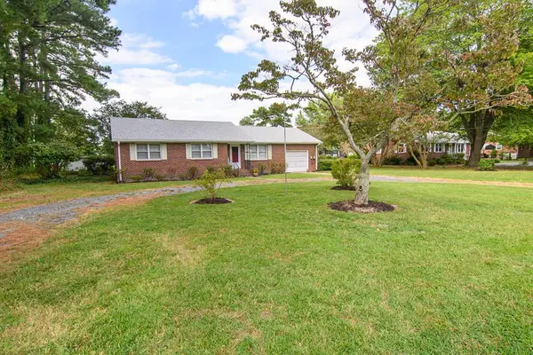 12271 Lincoln Ave, EXMORE, VA 23350