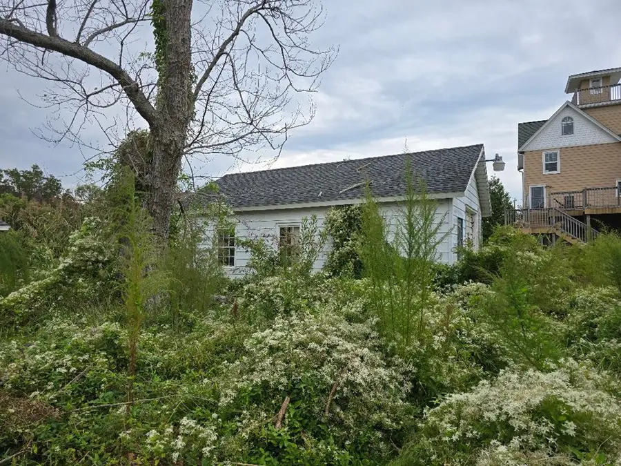 1502 Bayfront St, Greenbackville, VA 23356 - Image #2