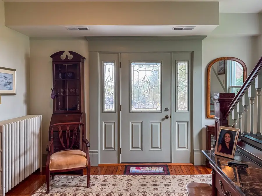 108 Bay Ave, Cape Charles, VA 23310 - Image #2