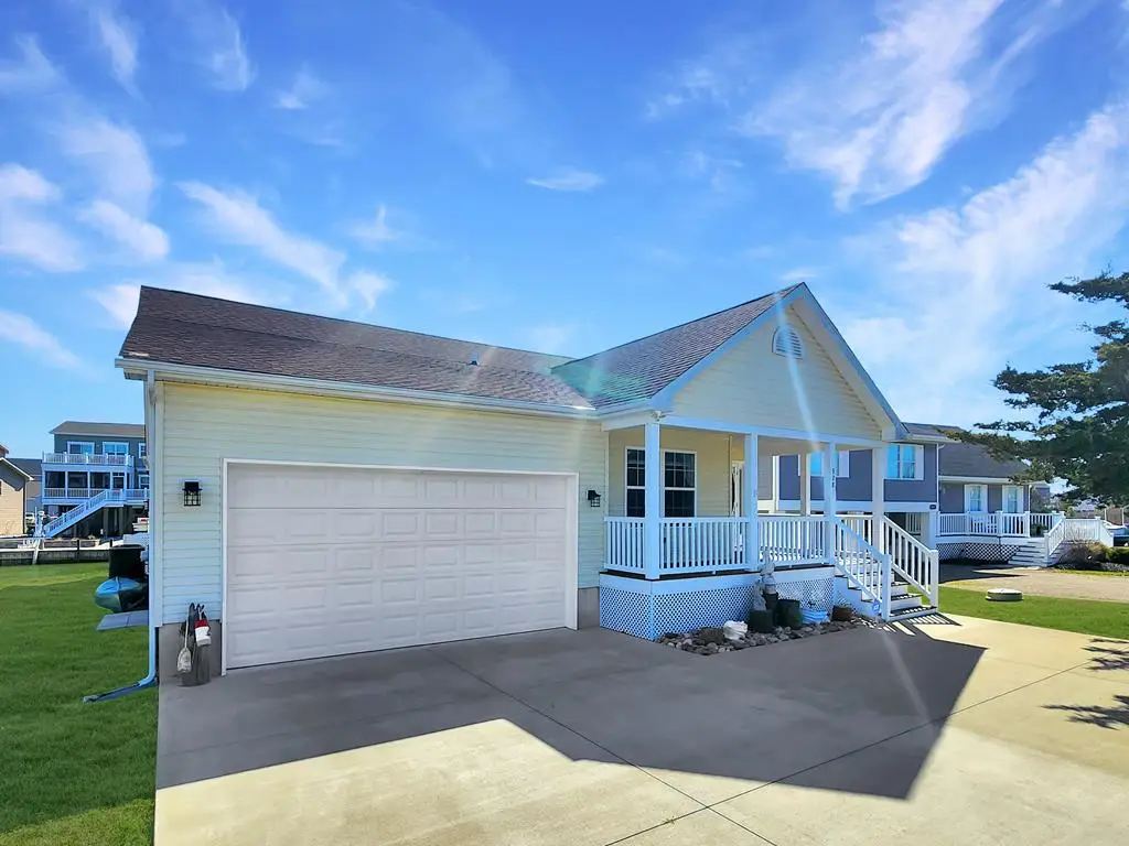 3281 Starboard St, Greenbackville, VA 23356 - #1