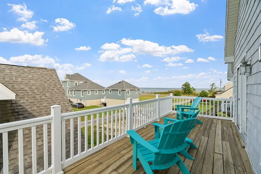 601 Pine St, Cape Charles, VA 23310 - Image #2