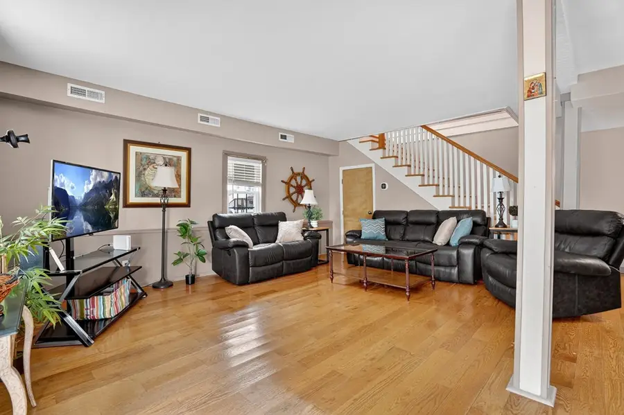 5277 Main St, Chincoteague, VA 23336 - #3
