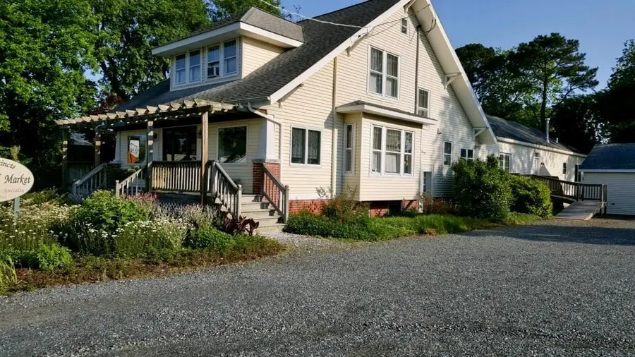 141 Market St, Onancock, VA 23417 - Image #2