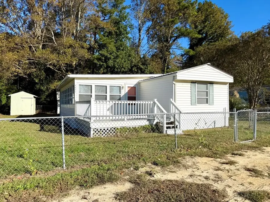 6071 Pinewood Ln, New Church, VA 23415 - Image #2