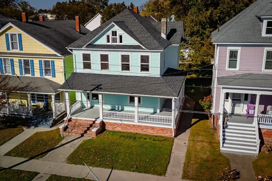 525 Monroe Ave, Cape Charles, VA 23310 - Image #2