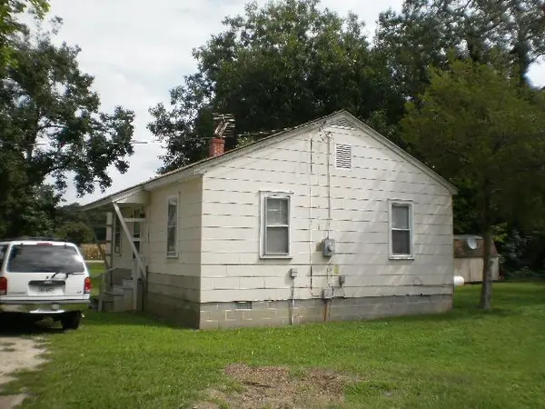 3 Hall St, ONANCOCK, VA 23417