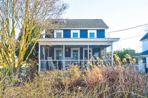 4406 Main St, CHINCOTEAGUE, VA 23336