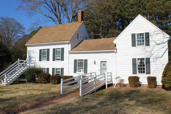 23613 Front St, ACCOMAC, VA 23301