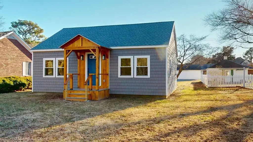 24318 Gertrude St, Parksley, VA 23421 - Image #1