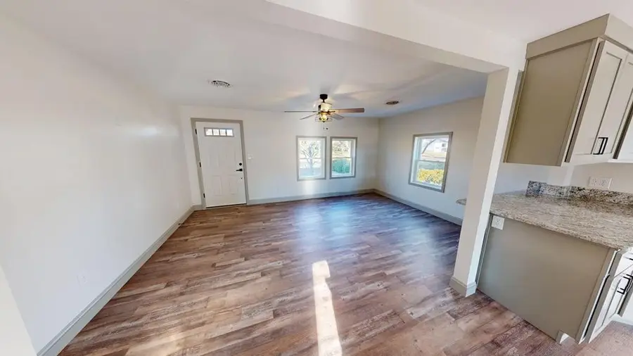 24318 Gertrude St, Parksley, VA 23421 - Image #2