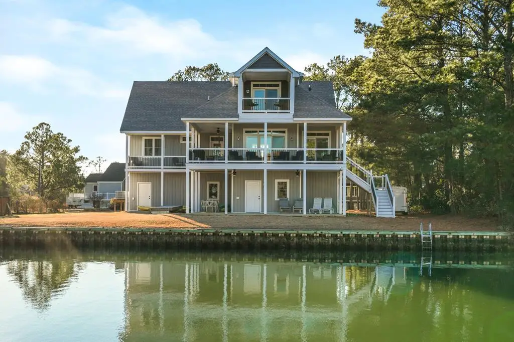 5403 Pearl Dr, Chincoteague, VA 23336 - Image #1