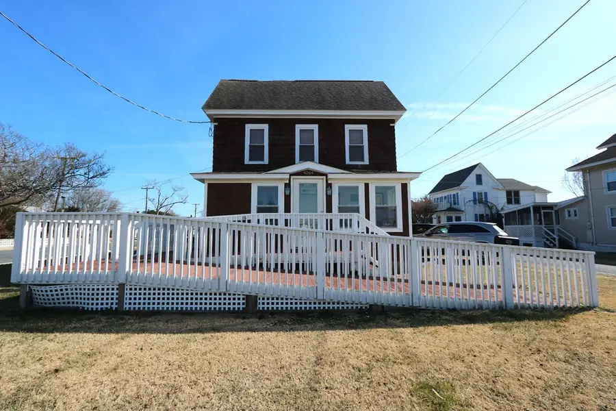 4264 Main St, Chincoteague, VA 23336 - #2