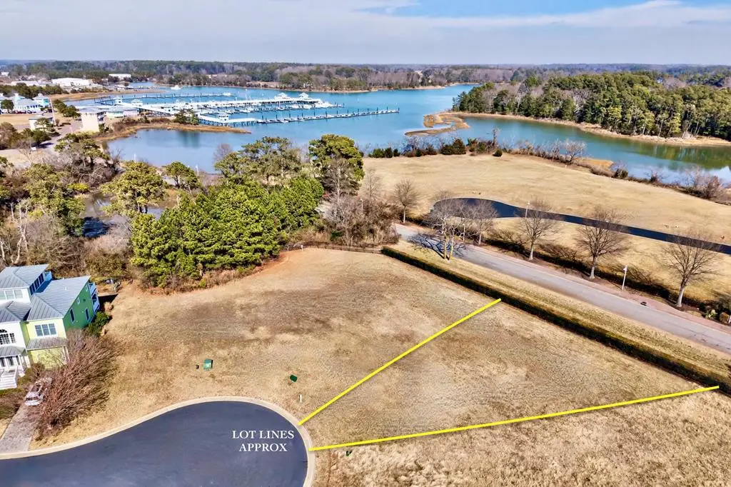 35 Kings Ct, Cape Charles, VA 23310 - #1