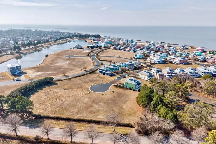 16 Kings Ct, Cape Charles, VA 23310 - #3