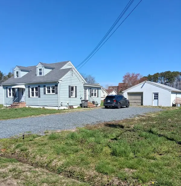 26225 Hearn St, BLOXOM, VA 23308