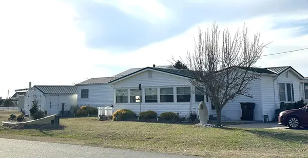 8200 Sea Breeze Dr, CHINCOTEAGUE, VA 23336