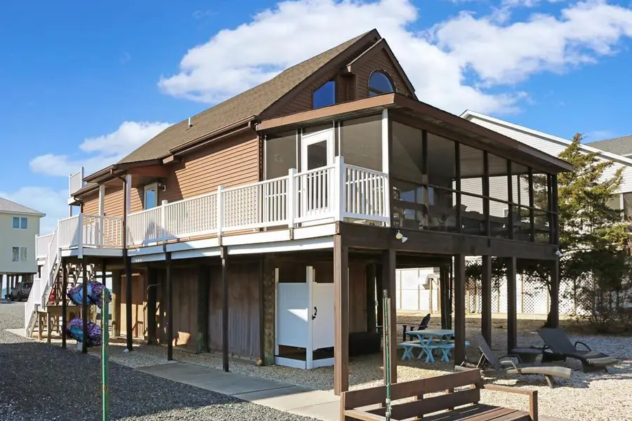 37493 Bayside Dr, Greenbackville, VA 23356 - #2