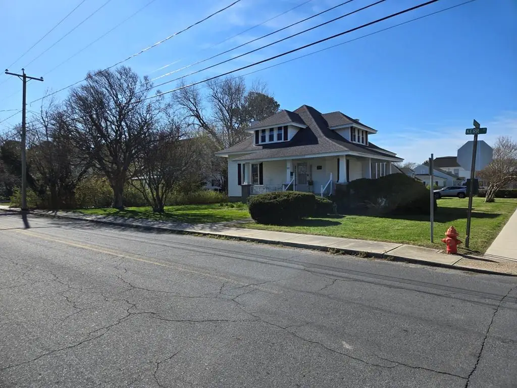60 Kerr St, Onancock, VA 23417 - #1