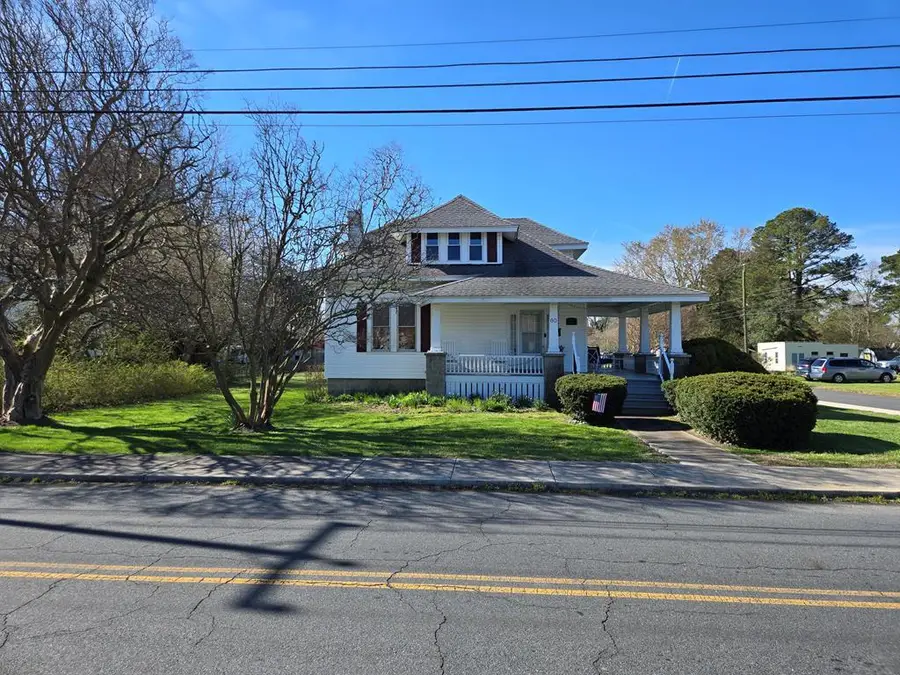 60 Kerr St, Onancock, VA 23417 - #2
