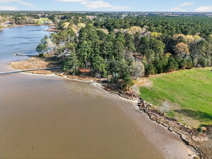 15181 Taylor Creek Dr, Pungoteague, VA 23422 - #2