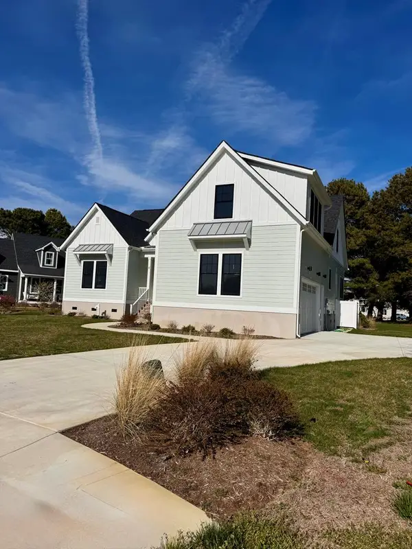 8 Seay Ct, CAPE CHARLES, VA 23310