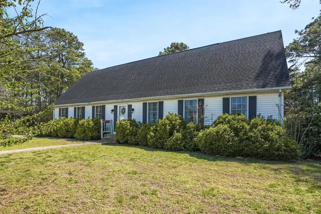 24385 Dix Farm Dr, Accomac, VA 23301 - #1