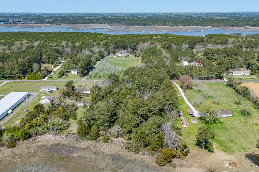 605 Bradfords Neck Rd, Quinby, VA 23423 - #3