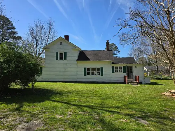13166 Winterville Rd, MEARS, VA 23409