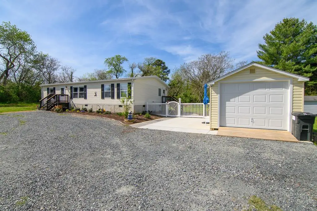 30342 Big Pine Rd, Painter, VA 23420 - #1