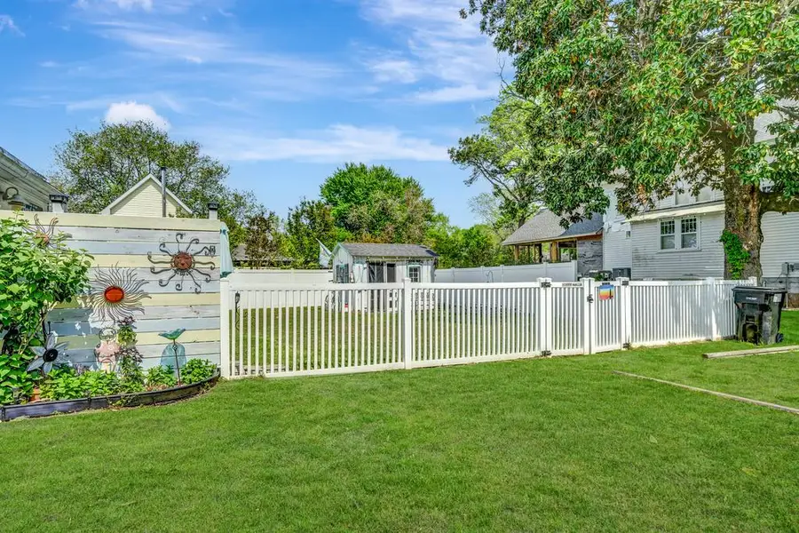 6539 Church St, Chincoteague, VA 23336 - #3