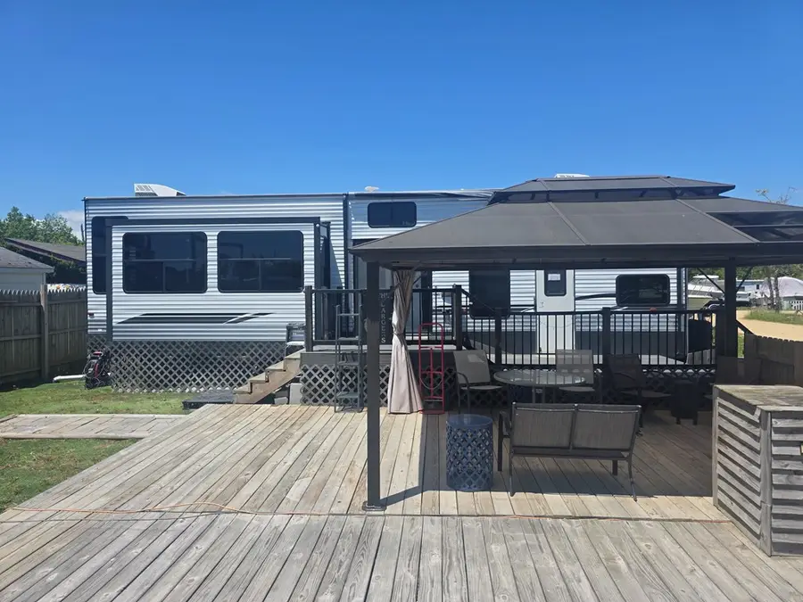 3178 Pine Forest Ln, Chincoteague, VA 23336 - #3