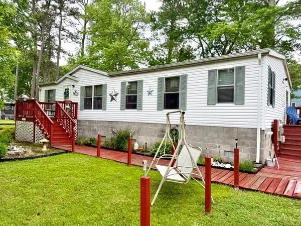 7041 Willow Court Ln, CHINCOTEAGUE, VA 23336