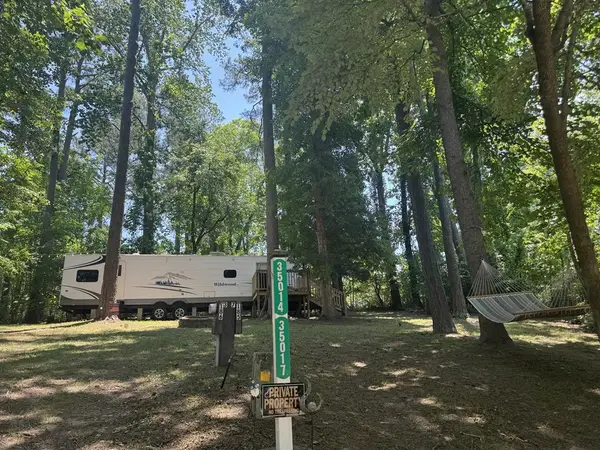 185&186 Hawthorn Ct, HORNTOWN, VA 23395