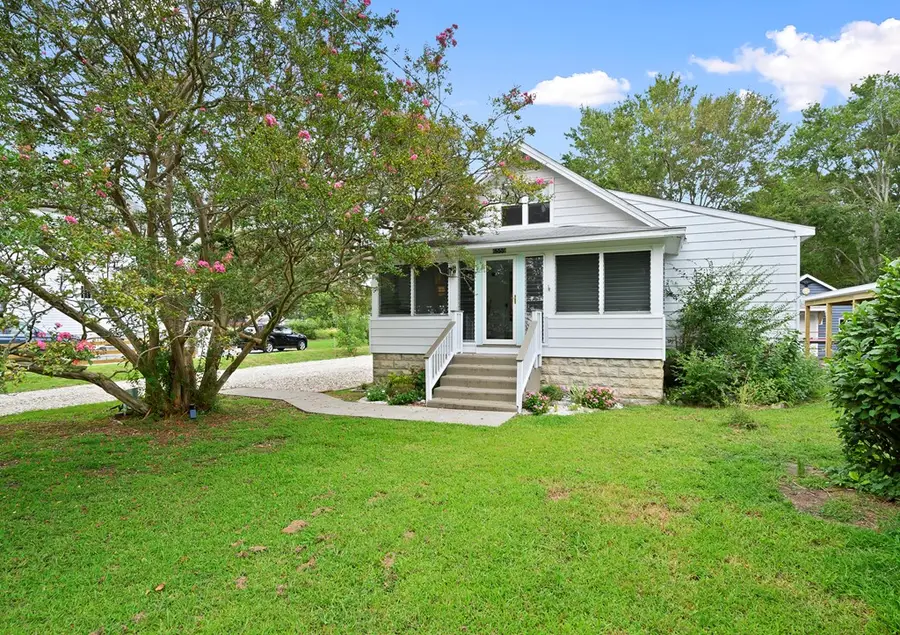 6559 Church St, Chincoteague, VA 23336 - #3