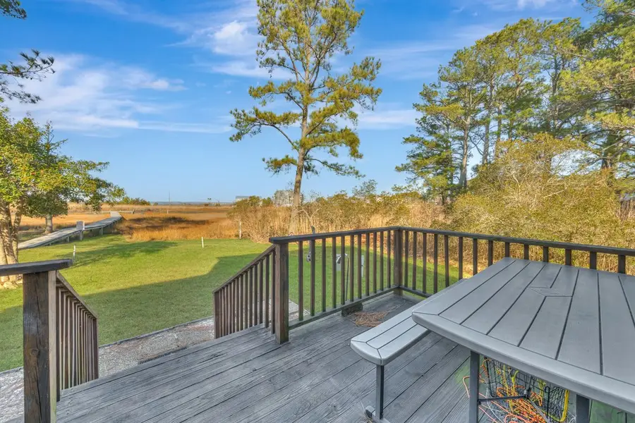 3049 Ridge Rd, Chincoteague, VA 23356 - #3