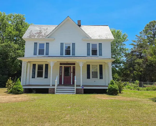 7781 Seaside Rd, NASSAWADOX, VA 54313