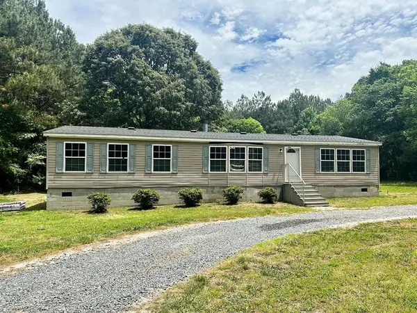 12151 Bethel Church Rd, HALLWOOD, VA 23359