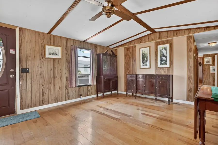 8145 Seashell Dr, Chincoteague, VA 23336 - #3