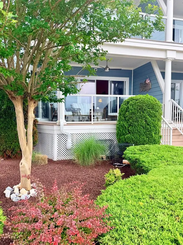 6321 Captains Lane, CHINCOTEAGUE, VA 23336