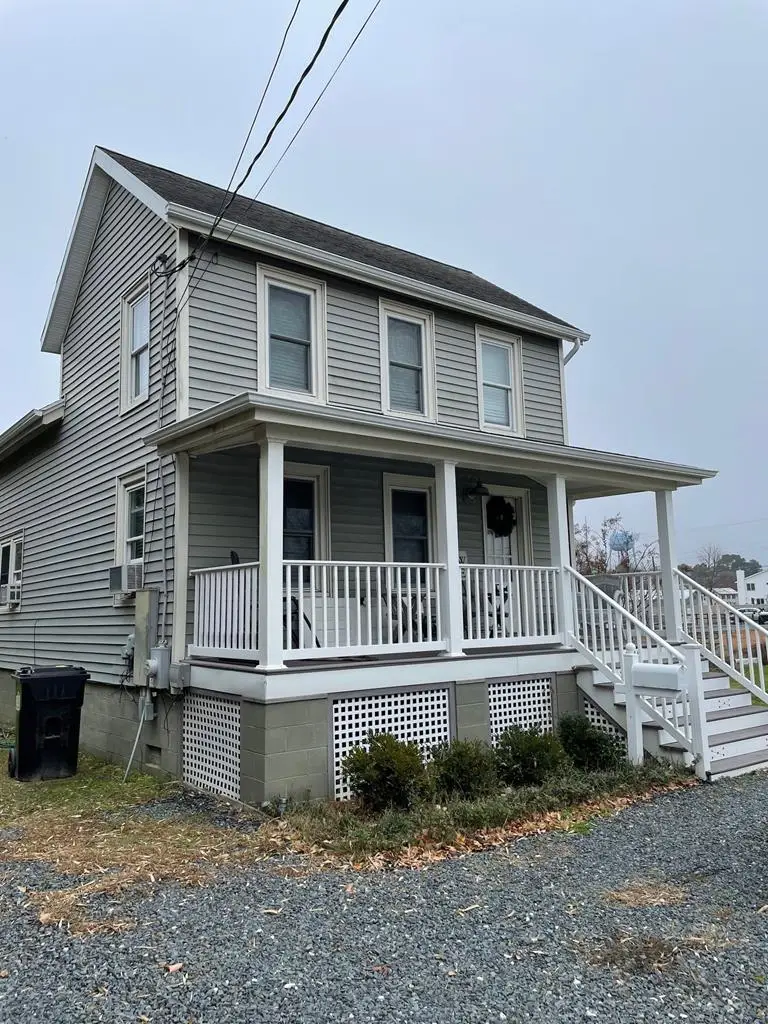 4210 School St, Chincoteague, VA 23336 - #1