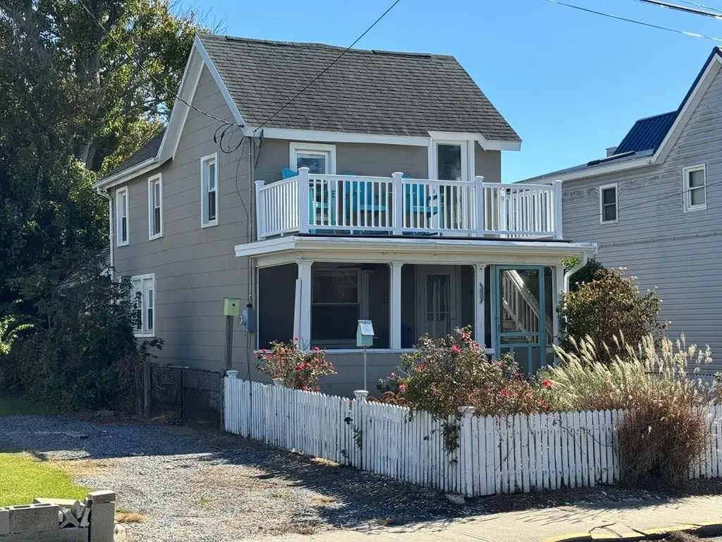 3488 Main St, Chincoteague, VA 23336 - #1