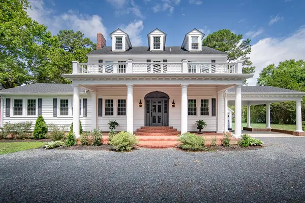 34000 Seaside Rd, PAINTER, VA 23420