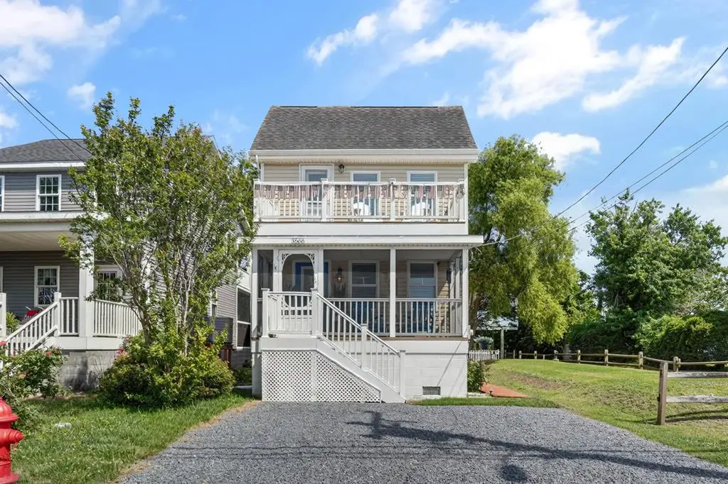 3566 Main St, Chincoteague, VA 23336 - #1