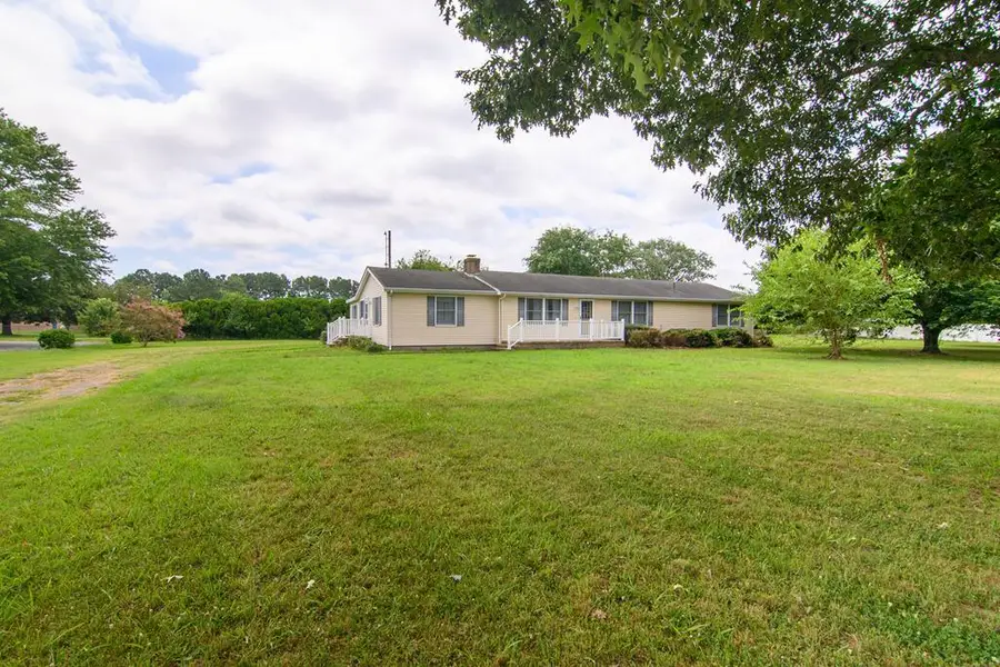 26283 Redwood Rd, Onancock, VA 23417 - #2