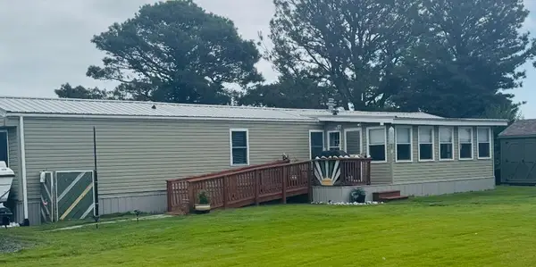 2410 Ridge Rd, CHINCOTEAGUE, VA 23336