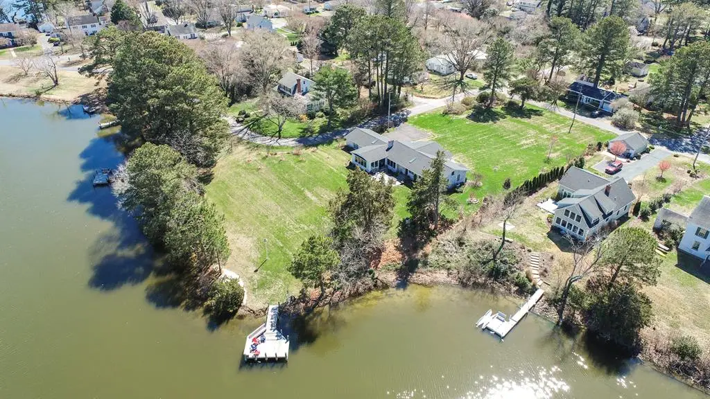 2 Division St, Onancock, VA 23417 - #1