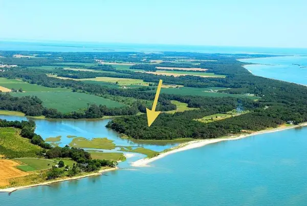 1713 Sand Hill Dr, CAPE CHARLES, VA 23310