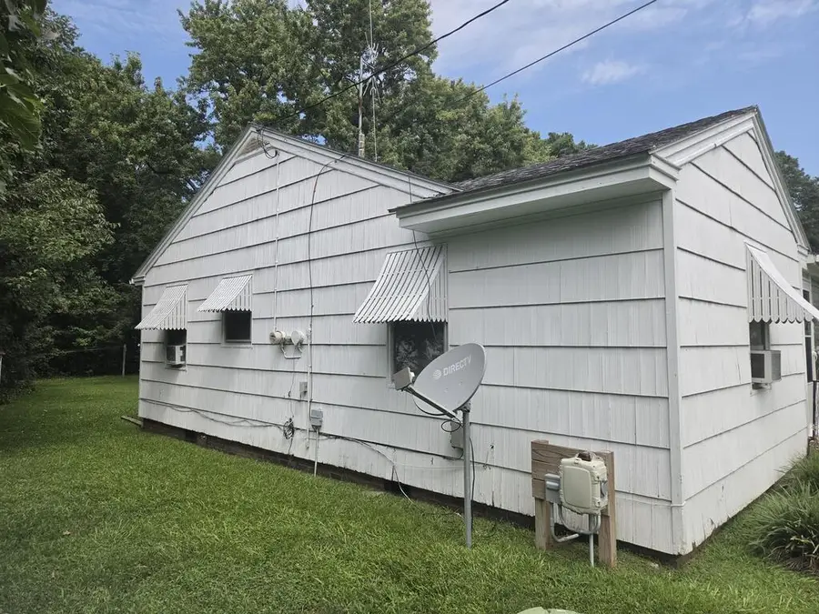 3290 Jackson St, Exmore, VA 23350 - #2